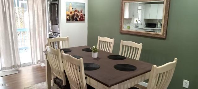 68 Willow Way, Chapel Hill, NC 27516