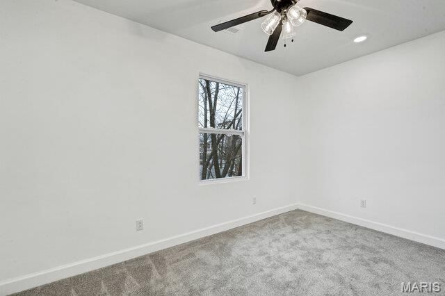 2 Lawn Place, St Louis, MO 63110