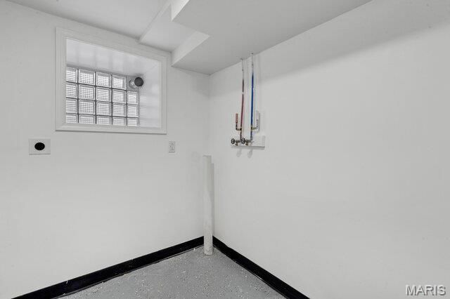 2 Lawn Place, St Louis, MO 63110