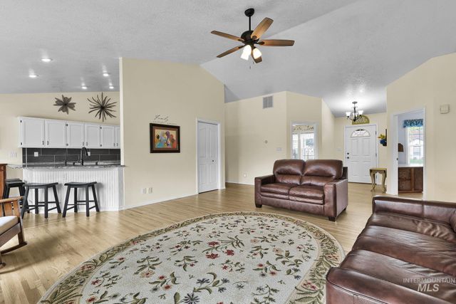 57 W Claire St., Meridian, ID 83646