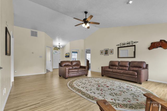 57 W Claire St., Meridian, ID 83646