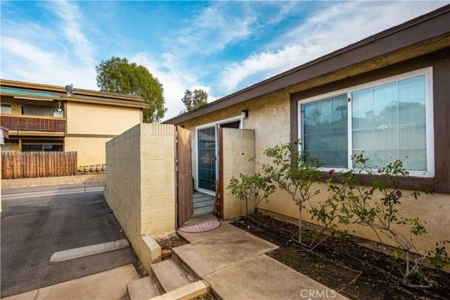 1403 E Sail Ave, Orange, CA 92865