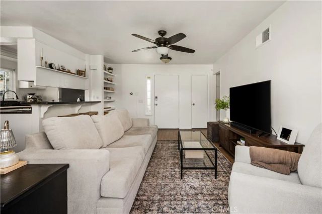 1403 E Sail Ave, Orange, CA 92865