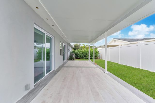 1115 Stillwater Drive, Jupiter, FL 33458