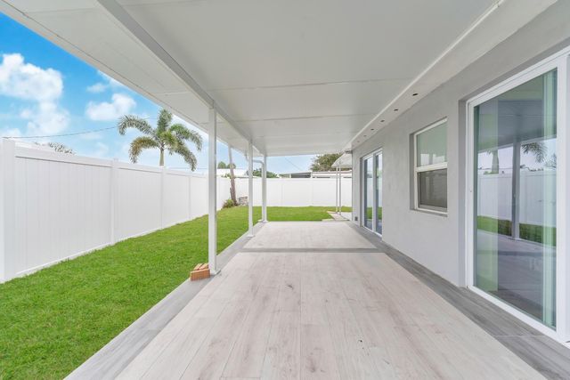 1115 Stillwater Drive, Jupiter, FL 33458