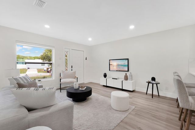 1115 Stillwater Drive, Jupiter, FL 33458