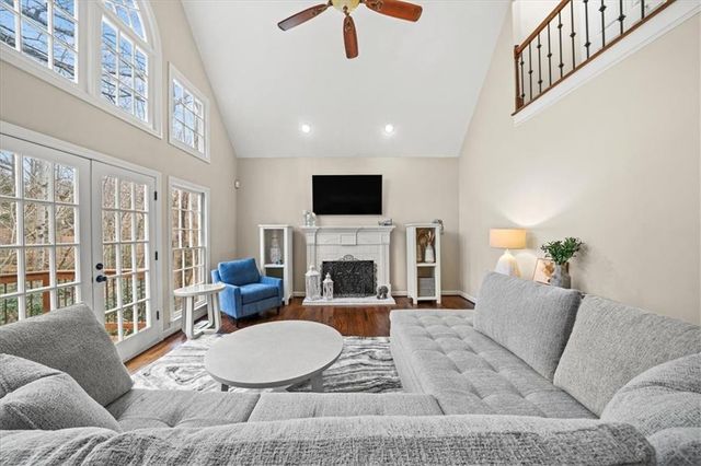 605 Pine Trail Pointe, Roswell, GA 30075