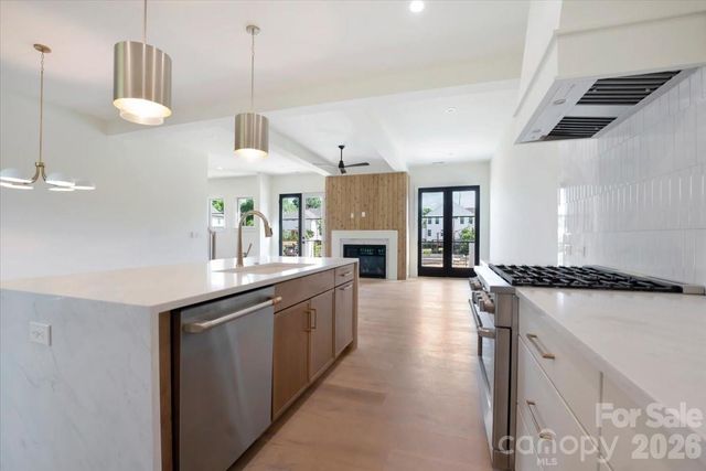 428 Dover Avenue, Charlotte, NC 28209