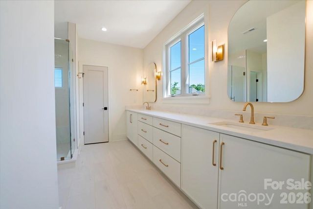 428 Dover Avenue, Charlotte, NC 28209