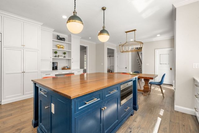 27 Silver Hill, Weston, MA 02493