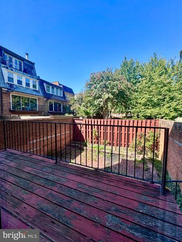 719 6TH ST SW, Washington, DC 20024