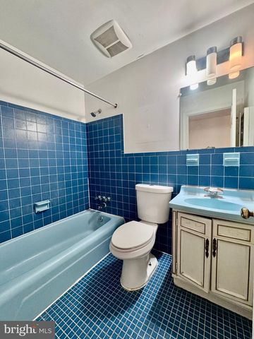 719 6TH ST SW, Washington, DC 20024