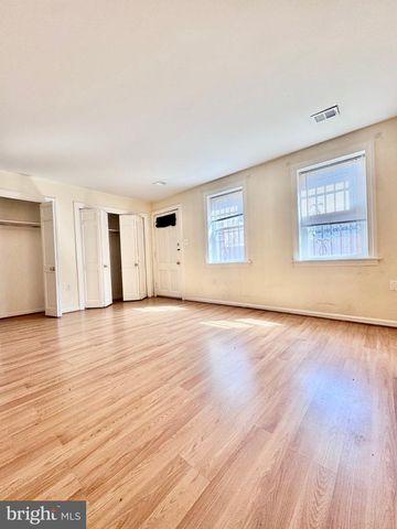 719 6TH ST SW, Washington, DC 20024