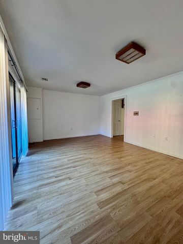 719 6TH ST SW, Washington, DC 20024