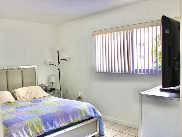 7440 Miami Lakes Drive F212, Miami Lakes, FL 33014