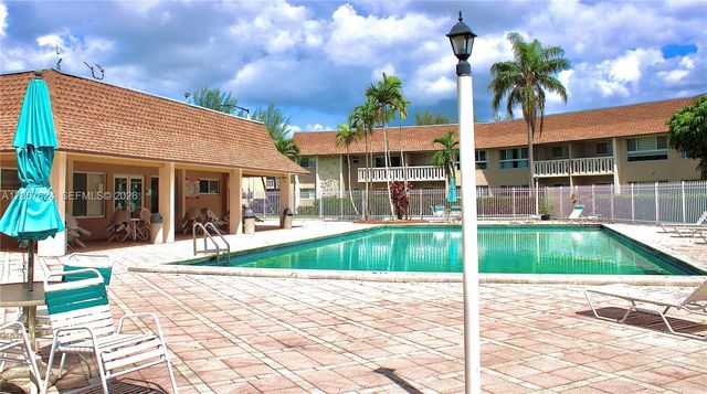 7440 Miami Lakes Drive F212, Miami Lakes, FL 33014