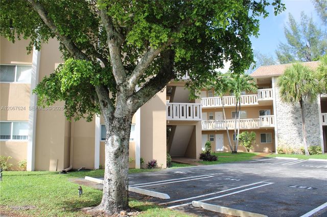 7440 Miami Lakes Drive F212, Miami Lakes, FL 33014