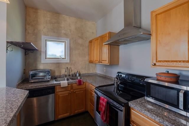 1204 E COLUMBUS DRIVE B, Tampa, FL 33605
