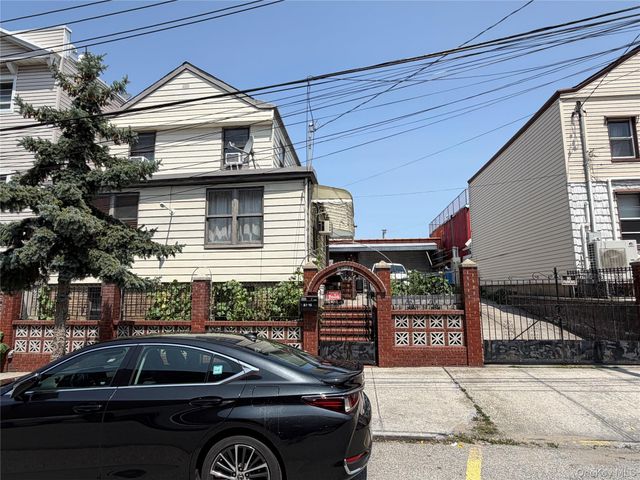 5745 57th Road, Maspeth, NY 11378
