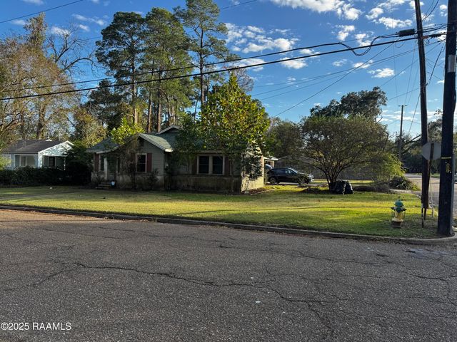131 W Dunbar Avenue, Opelousas, LA 70570