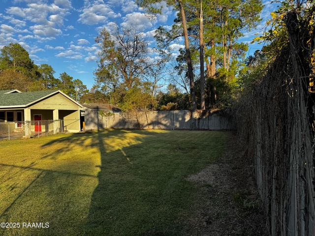 131 W Dunbar Avenue, Opelousas, LA 70570