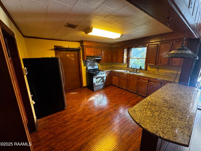 131 W Dunbar Avenue, Opelousas, LA 70570