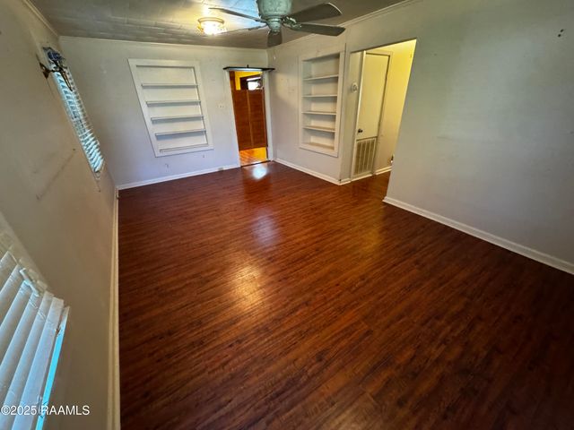 131 W Dunbar Avenue, Opelousas, LA 70570