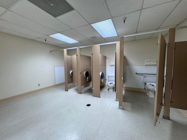 4300 Caterpillar Road, Suite K, Redding, CA 96003