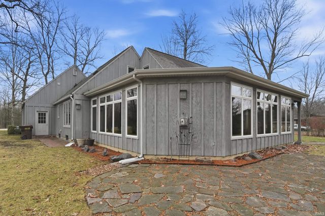 16716 Wappes Road, Churubusco, IN 46723