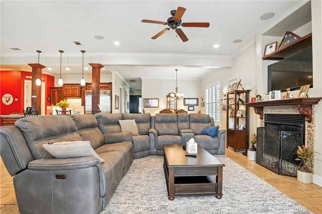 521 Clement Circle, St Simons Island, GA 31522