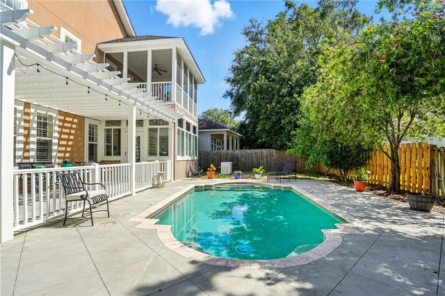 521 Clement Circle, St Simons Island, GA 31522