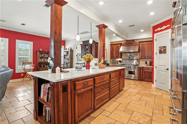 521 Clement Circle, St Simons Island, GA 31522