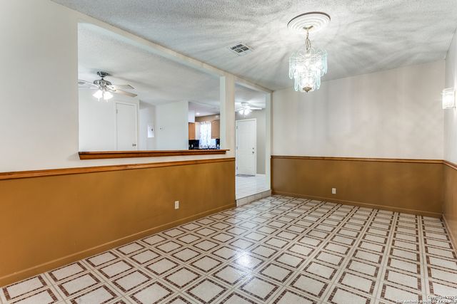 9911 FLOURISANT DR, San Antonio, TX 78217