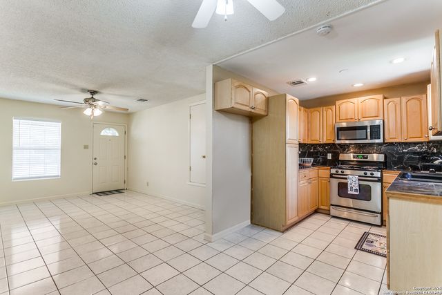 9911 FLOURISANT DR, San Antonio, TX 78217