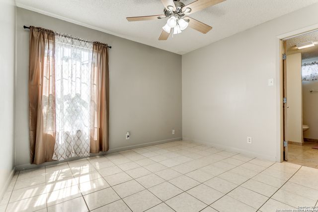 9911 FLOURISANT DR, San Antonio, TX 78217