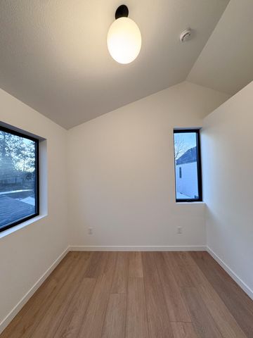 639 NE Marshall Avenue, Bend, OR 97701