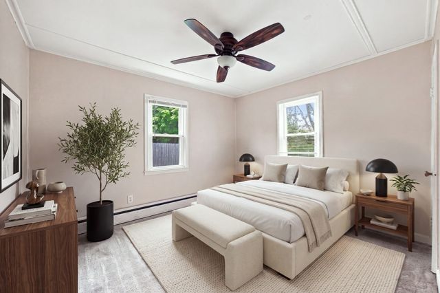 12 Park Ave, Holyoke, MA 01040