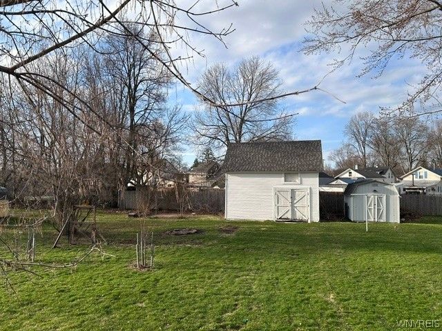 6067 East Avenue, Newfane, NY 14108