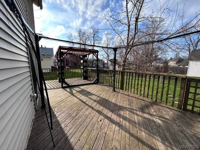 6067 East Avenue, Newfane, NY 14108