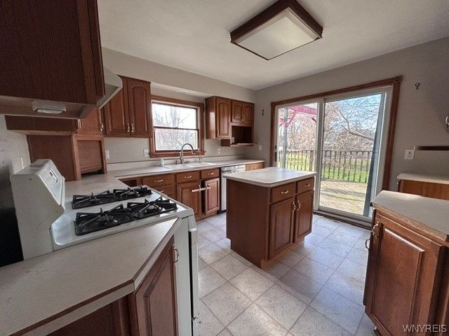6067 East Avenue, Newfane, NY 14108