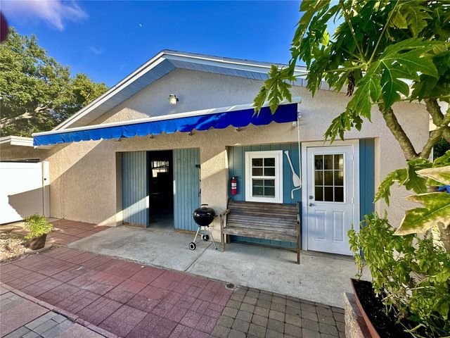 11298 73RD AVENUE N, Seminole, FL 33772