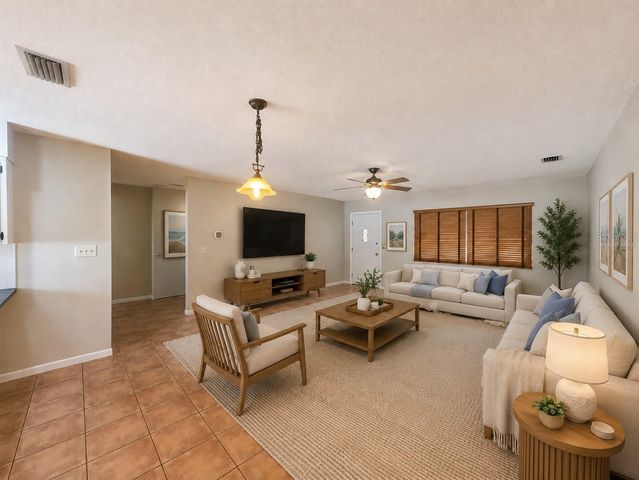 11298 73RD AVENUE N, Seminole, FL 33772