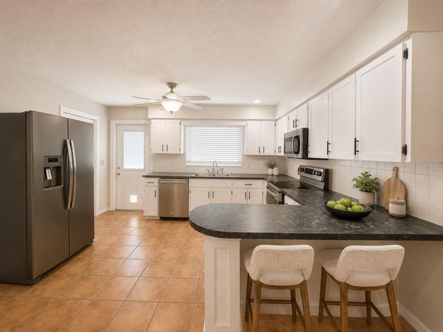 11298 73RD AVENUE N, Seminole, FL 33772
