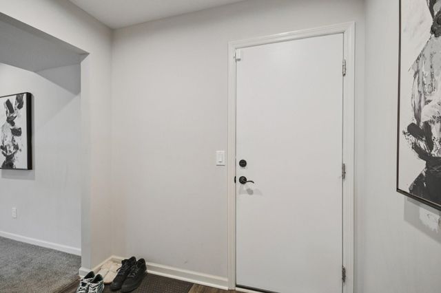 2278 Polar Way, North Saint Paul, MN 55109