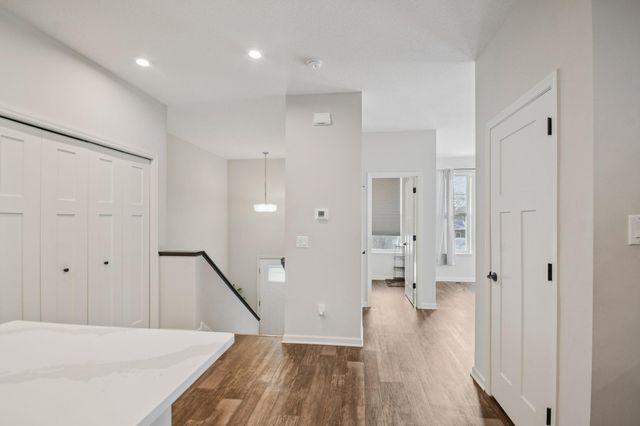 2278 Polar Way, North Saint Paul, MN 55109