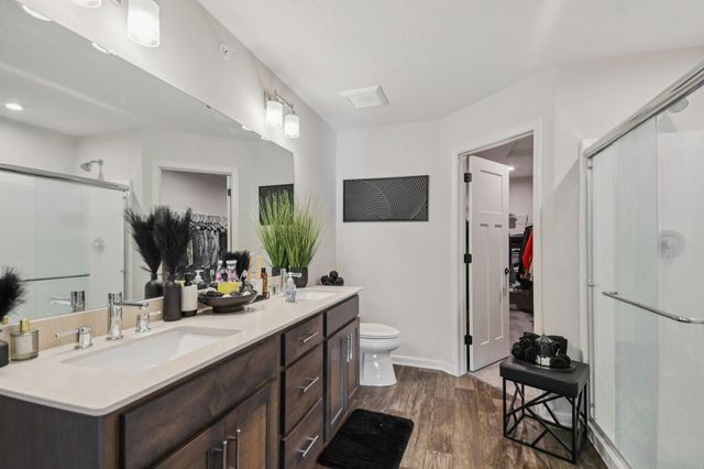 2278 Polar Way, North Saint Paul, MN 55109