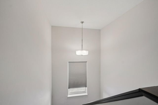 2278 Polar Way, North Saint Paul, MN 55109