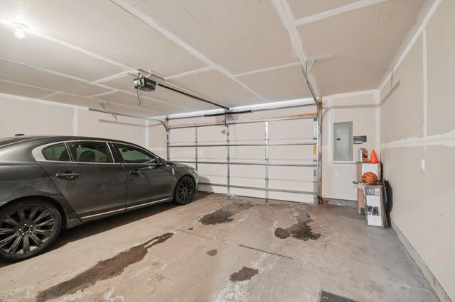 2278 Polar Way, North Saint Paul, MN 55109