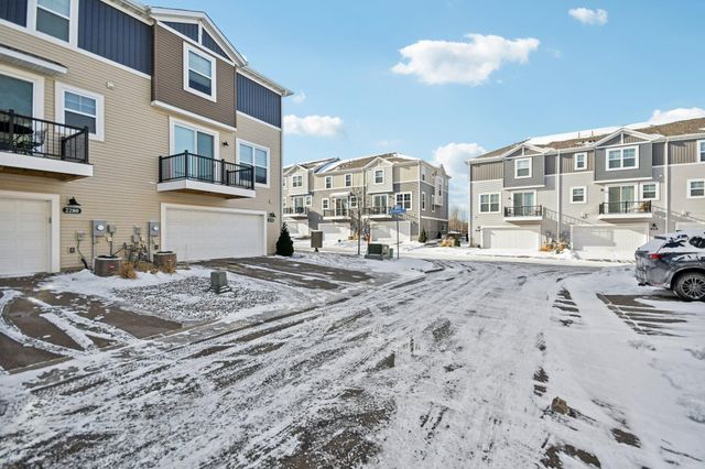 2278 Polar Way, North Saint Paul, MN 55109