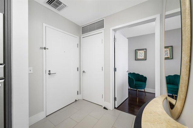175 1ST STREET S 1204, St Petersburg, FL 33701